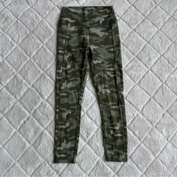 Victoria's Secret PINK | Green Camo Ultimate high waist leggings | Size Small - Picture 3 of 14